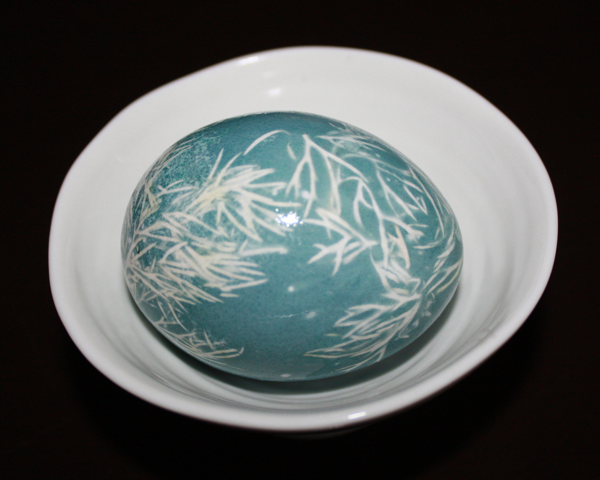 natural dyed easter egg