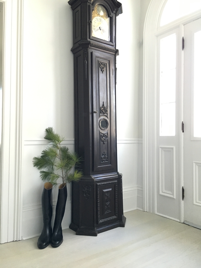 Simple Holiday styling in the Foyer at BannockBurn 1878...